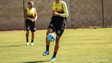 Corinthians recorre ao interior de S&atilde;o Paulo para repor (muitas) perdas do setor defensivo