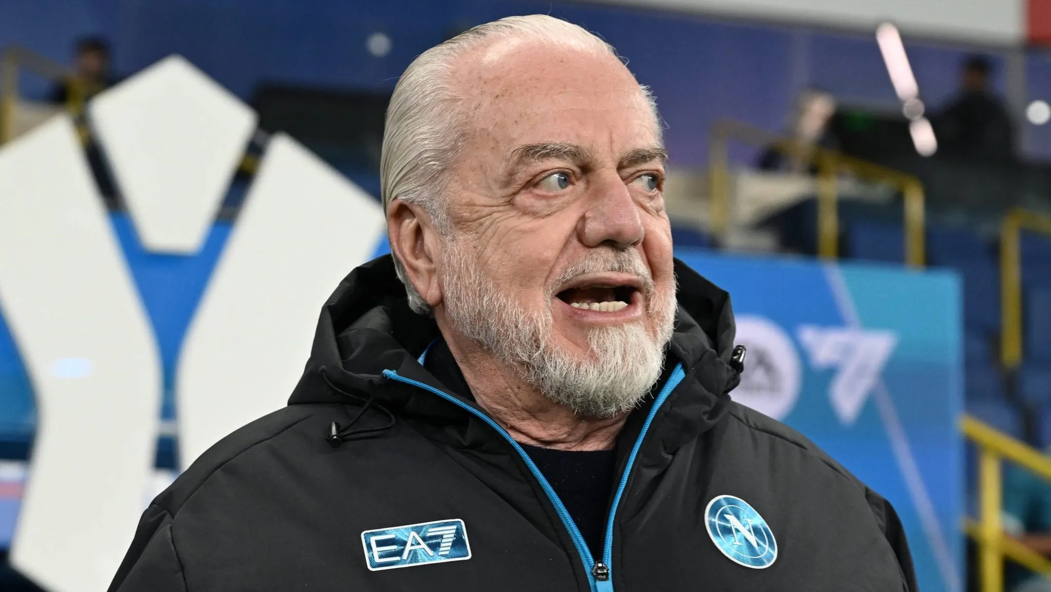 De Laurentiis: &lsquo;Torcedores acham que jogadores honram a camisa. Eles s&oacute; honram o dinheiro!&rsquo;