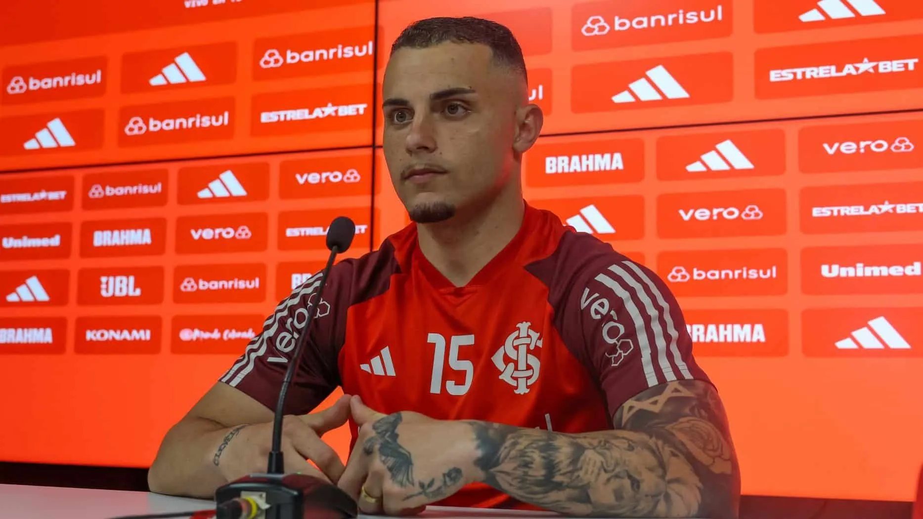 Bruno Gomes mostra que Roger estava certo em improviso: &lsquo;Disputa muito grande&rsquo;