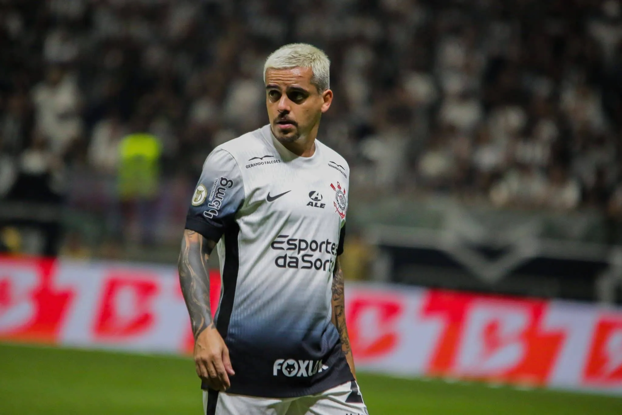 Bastidores: Sa&iacute;da de Fagner foi &lsquo;derrota pol&iacute;tica&rsquo; para o Corinthians, mas inevit&aacute;vel