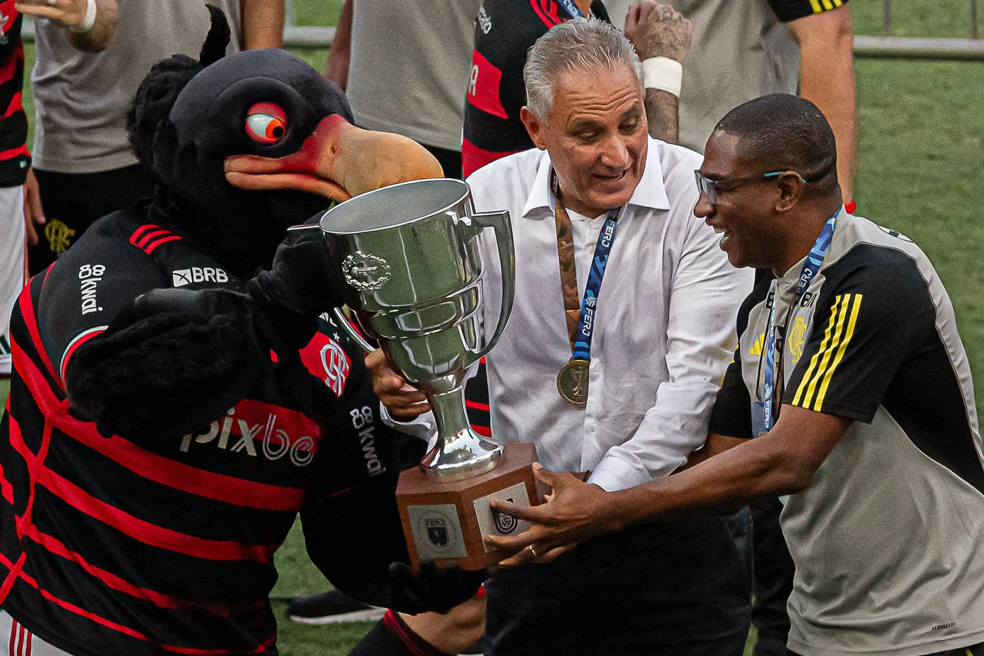Tite e seu estilo transformaram Flamengo em grande favorito ao Brasileir&atilde;o