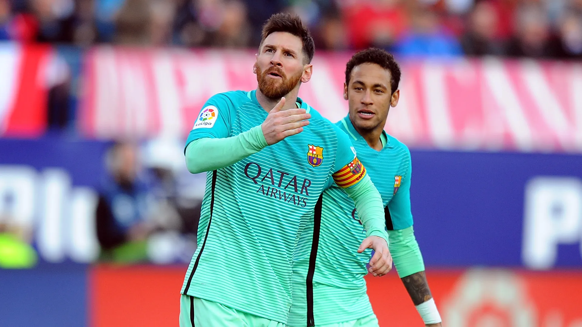 Barcelona arranca vit&oacute;ria contra Atl&eacute;tico sem jogar bem, mas com Messi decisivo