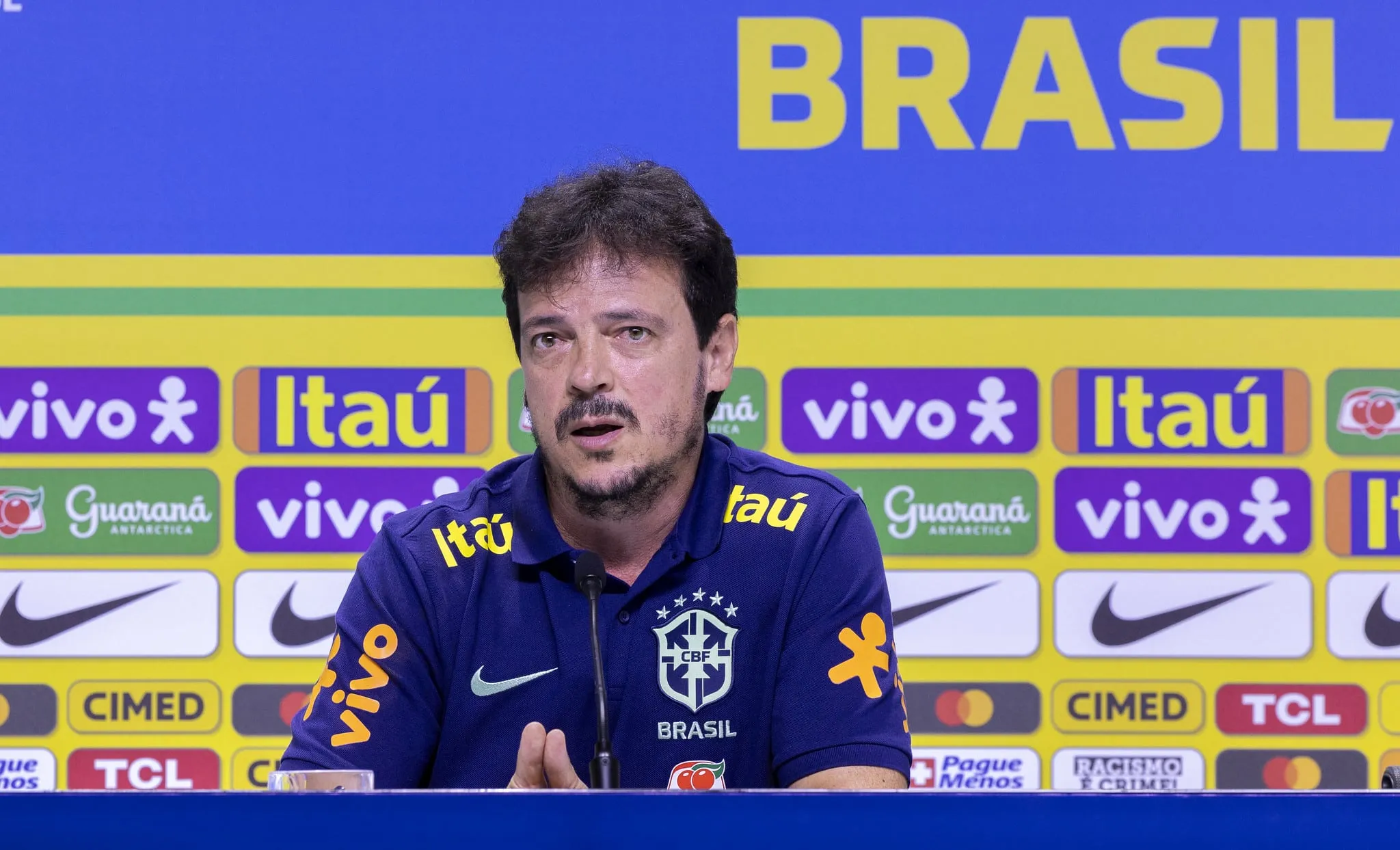 De Endrick a Paulinho: Diniz fala sobre caras novas na Sele&ccedil;&atilde;o e explica aus&ecirc;ncia&nbsp;de&nbsp;Richarlison