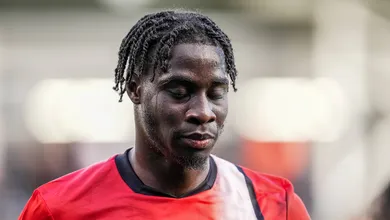 Clube ingl&ecirc;s &lsquo;peita&rsquo; torcedor ap&oacute;s caso de racismo contra atacante: &lsquo;Desafiamos voc&ecirc;&rsquo;