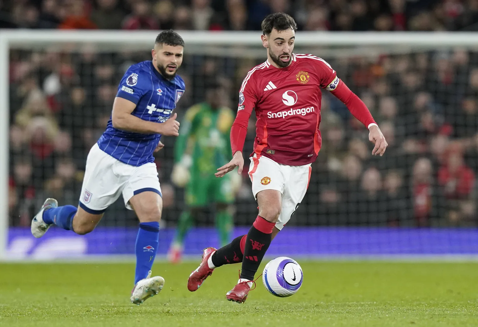 Lideran&ccedil;as do Manchester United evitam conflito ap&oacute;s falas de R&uacute;ben Amorim por conta de postura firme do treinador 
