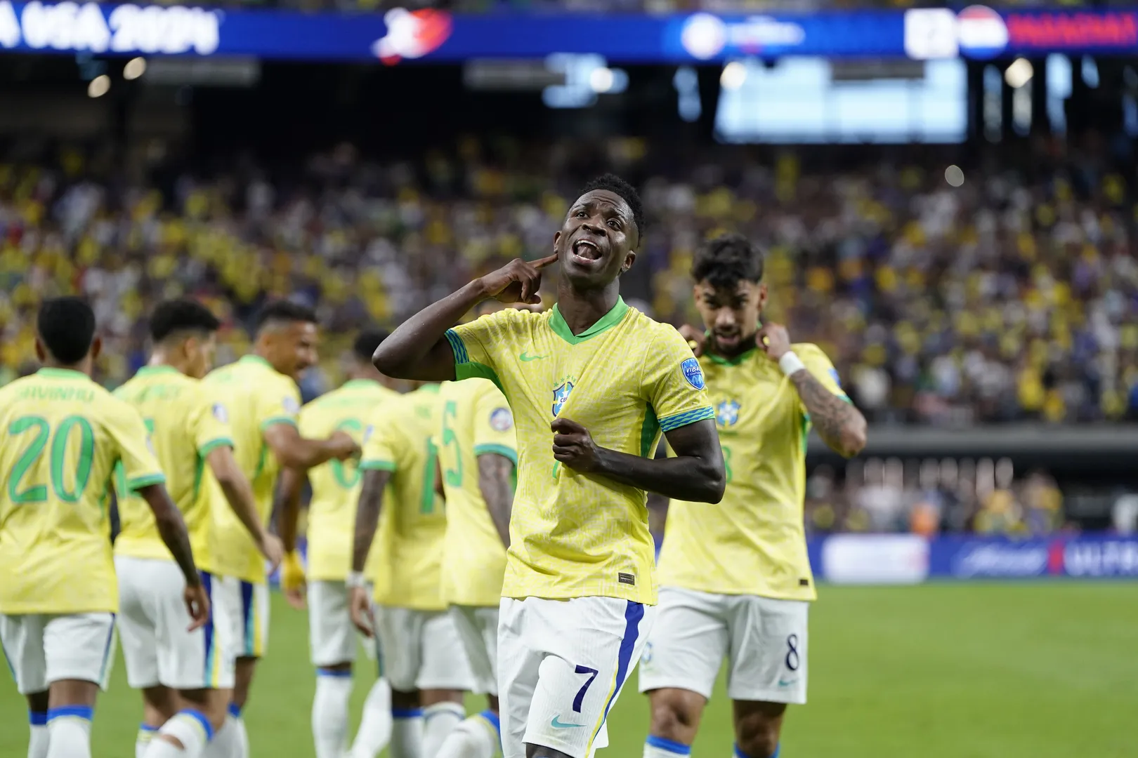Vinicius Junior comemora gol pela Sele&ccedil;&atilde;o Brasileira