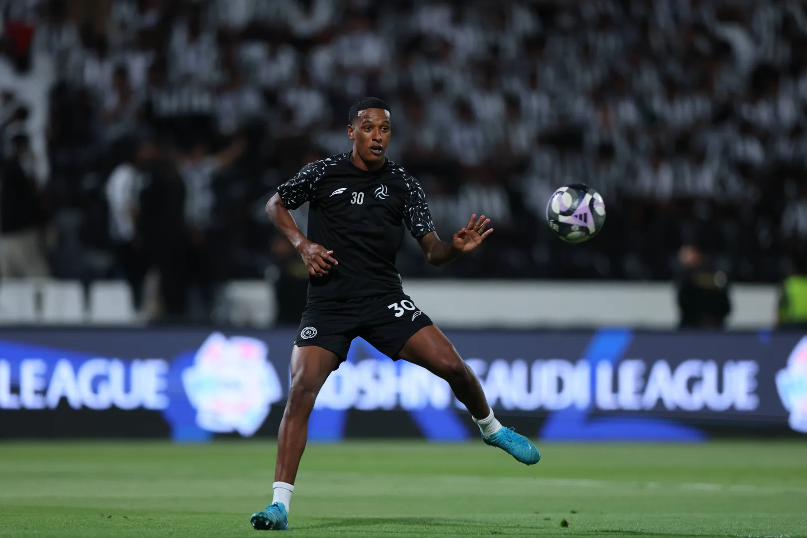 Robert Renan teve boa temporada na Ar&aacute;bia Saudita (Foto: Imago)
