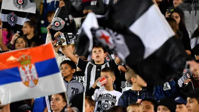 Ap&oacute;s puni&ccedil;&atilde;o por racismo, Partizan pediu mudan&ccedil;a da pena e jogou diante de 20 mil crian&ccedil;as na Liga Europa