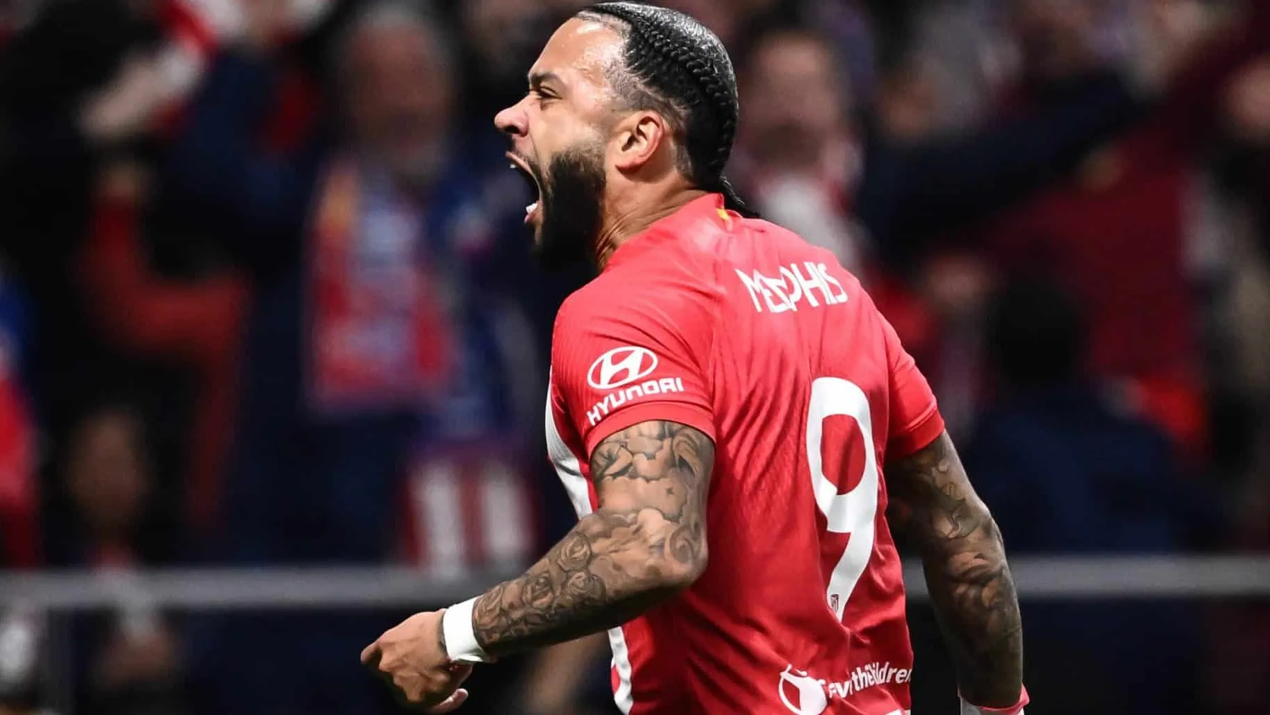 Depay se anima com &lsquo;projeto Ronaldo&rsquo; e Corinthians imp&otilde;e limite em negocia&ccedil;&atilde;o