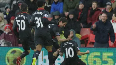 Coutinho fez outro gola&ccedil;o, mas a ra&ccedil;a do Liverpool valeu ainda mais para uma vit&oacute;ria essencial