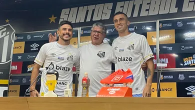 Apresentado no Santos, Willian comenta pol&ecirc;mica com Scarpa: &lsquo;Constrangimento muito grande&rsquo;