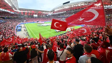 &lsquo;Apaixonados como brasileiros&rsquo;: atacante conta como a torcida da Turquia vive a Eurocopa