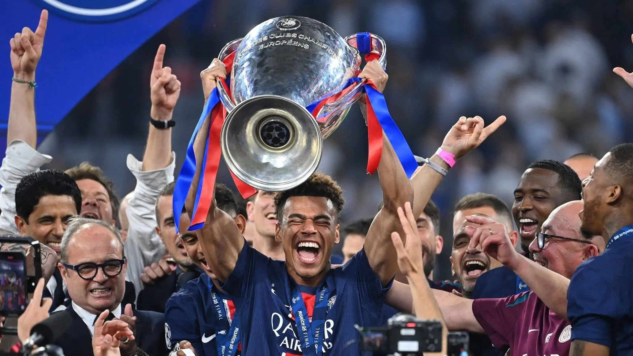 Champions: Dou&eacute; leva PSG a t&iacute;tulo in&eacute;dito com goleada recorde gra&ccedil;as a Luis Enrique
