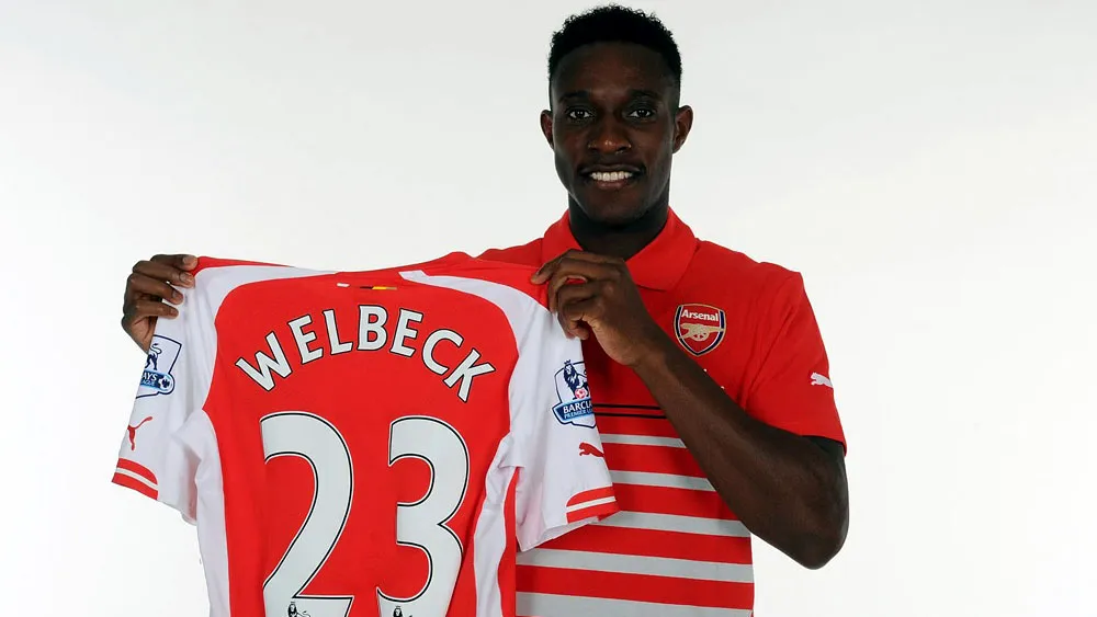 Welbeck foi apresentado pelo Arsenal