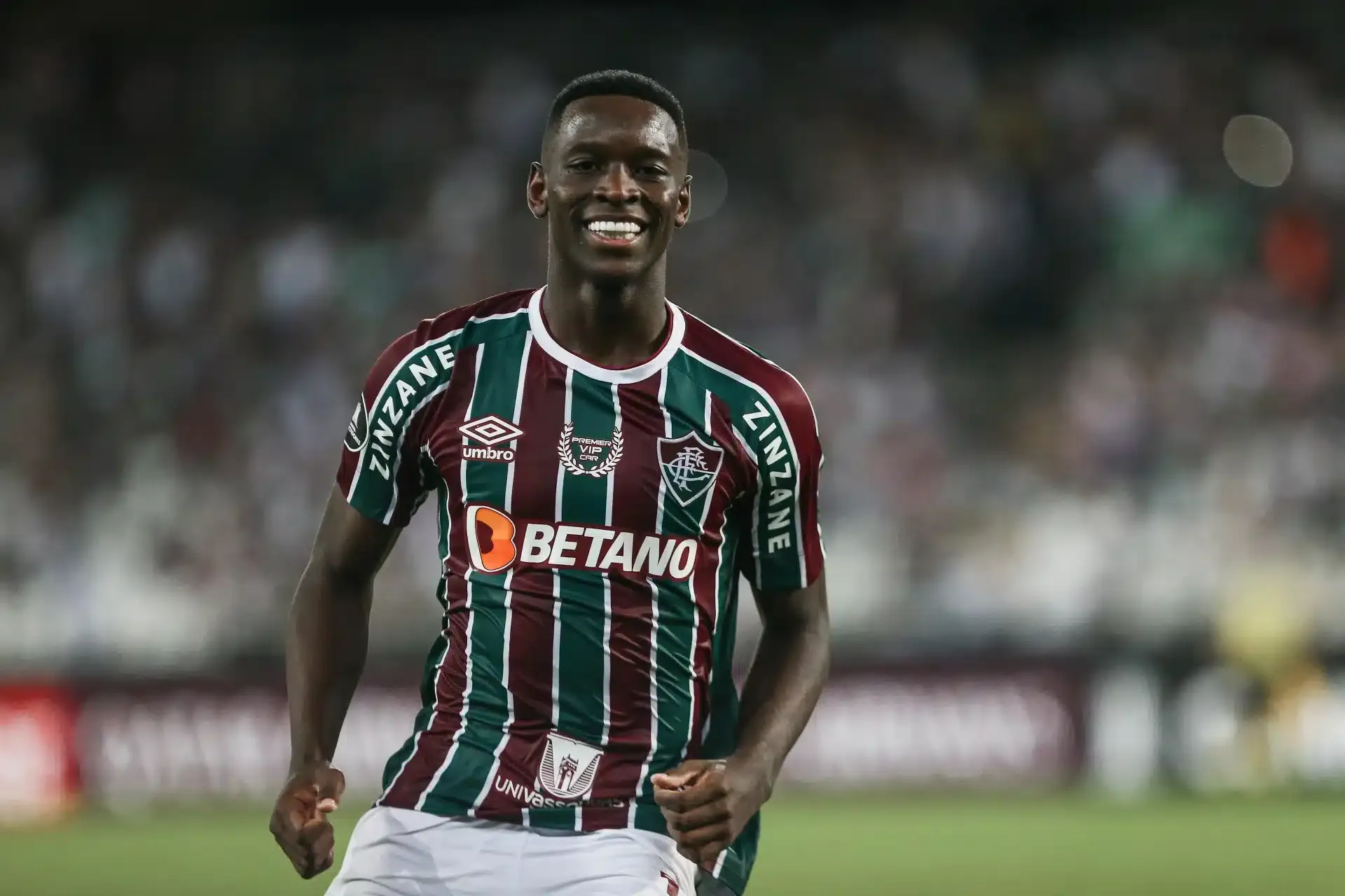 Fluminense conta com gratid&atilde;o de Luiz Henrique para largar na frente em Fla-Flu nos bastidores