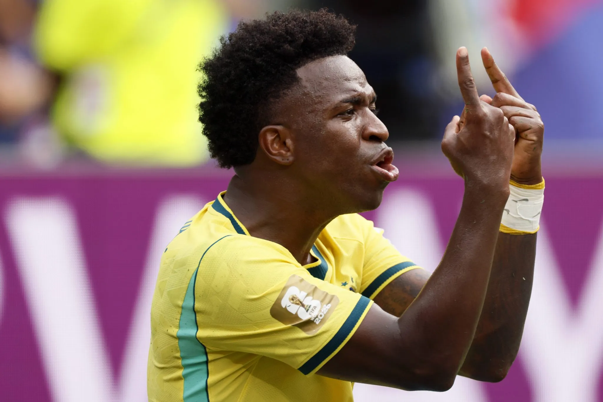 Vin&iacute;cius J&uacute;nior em Brasil x Noruega na Copa do Mundo