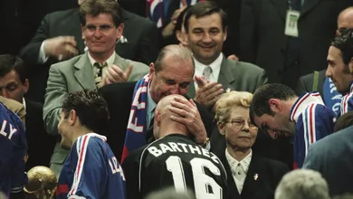 Jacques Chirac enxergou a for&ccedil;a do futebol e soube atrelar sua imagem ao PSG e &agrave; sele&ccedil;&atilde;o francesa