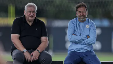 A lista de conselheiros do Corinthians que pedem o impeachment de Augusto Melo