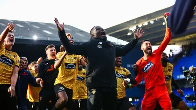 Goleiro brasileiro vira her&oacute;i e time amador faz hist&oacute;ria ao eliminar Ipswich na Copa da Inglaterra