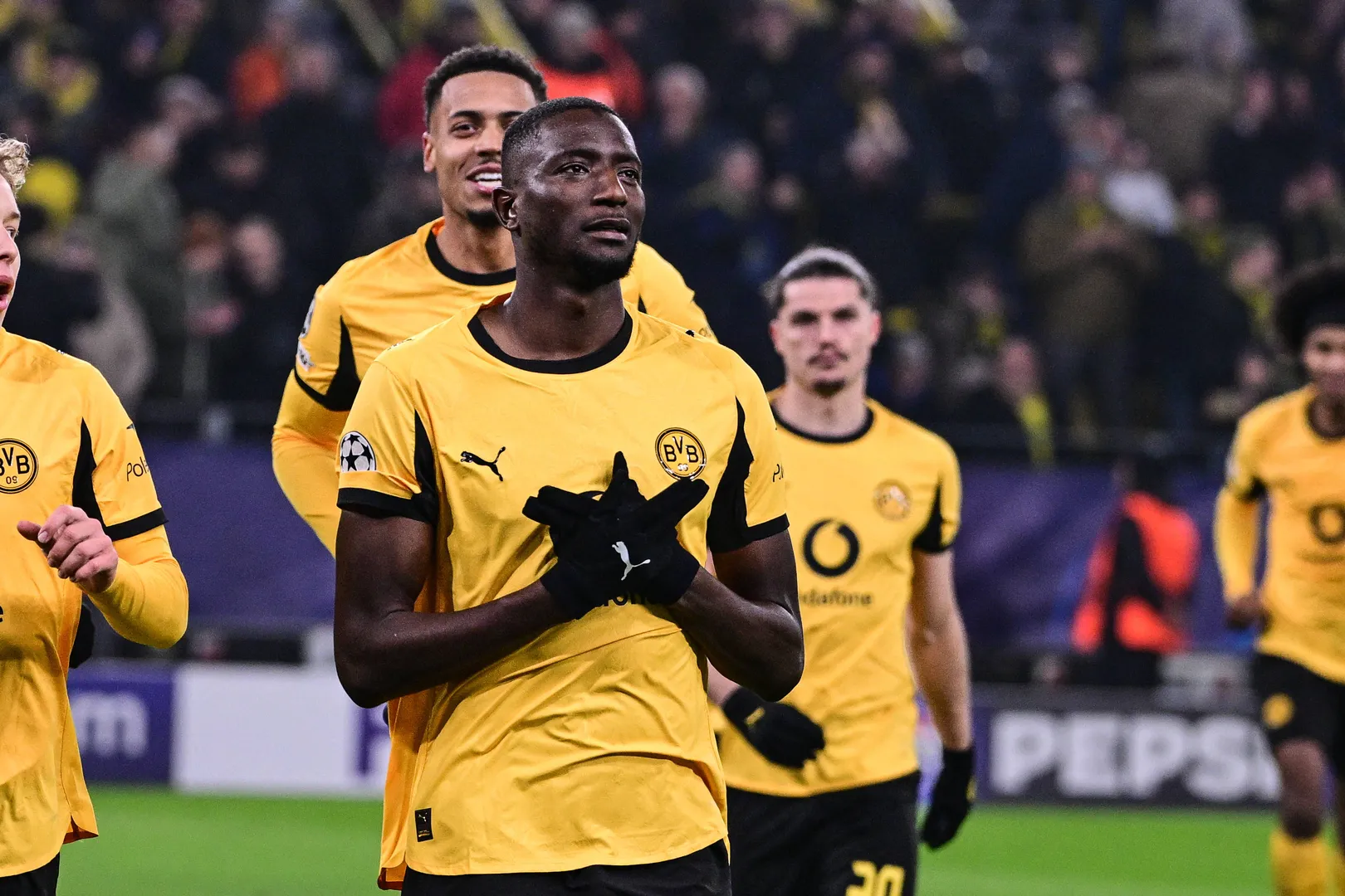 Guirassy ap&oacute;s gol do Dortmund contra o Villarreal