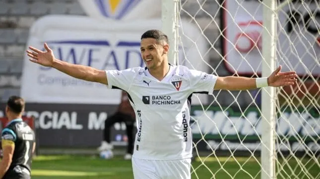 Alex Arce LDU