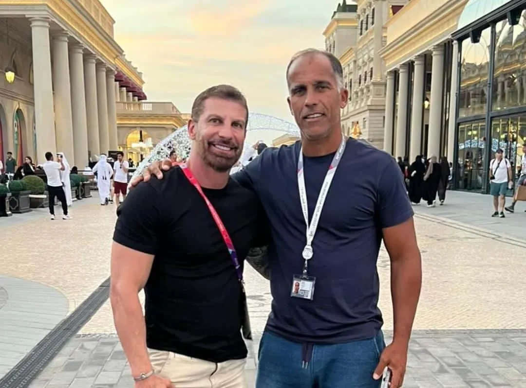 Com &iacute;dolo Felipe, Vasco aposta em velha f&oacute;rmula para mexer no futebol do clube