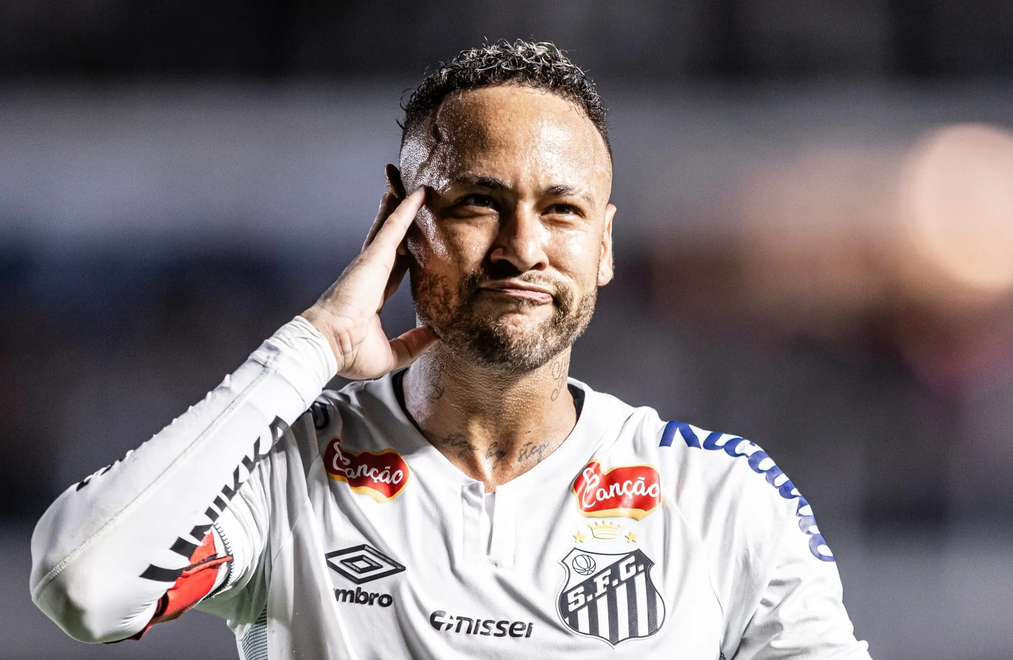 Boa ou m&aacute; influ&ecirc;ncia? Pesquisa sobre volta de Neymar ao Santos tem n&uacute;mero que surpreende