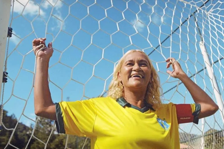 Fifa resgata 1&ordm; gol do Brasil, mas Elane lamenta &lsquo;falta de respeito&rsquo; com atraso