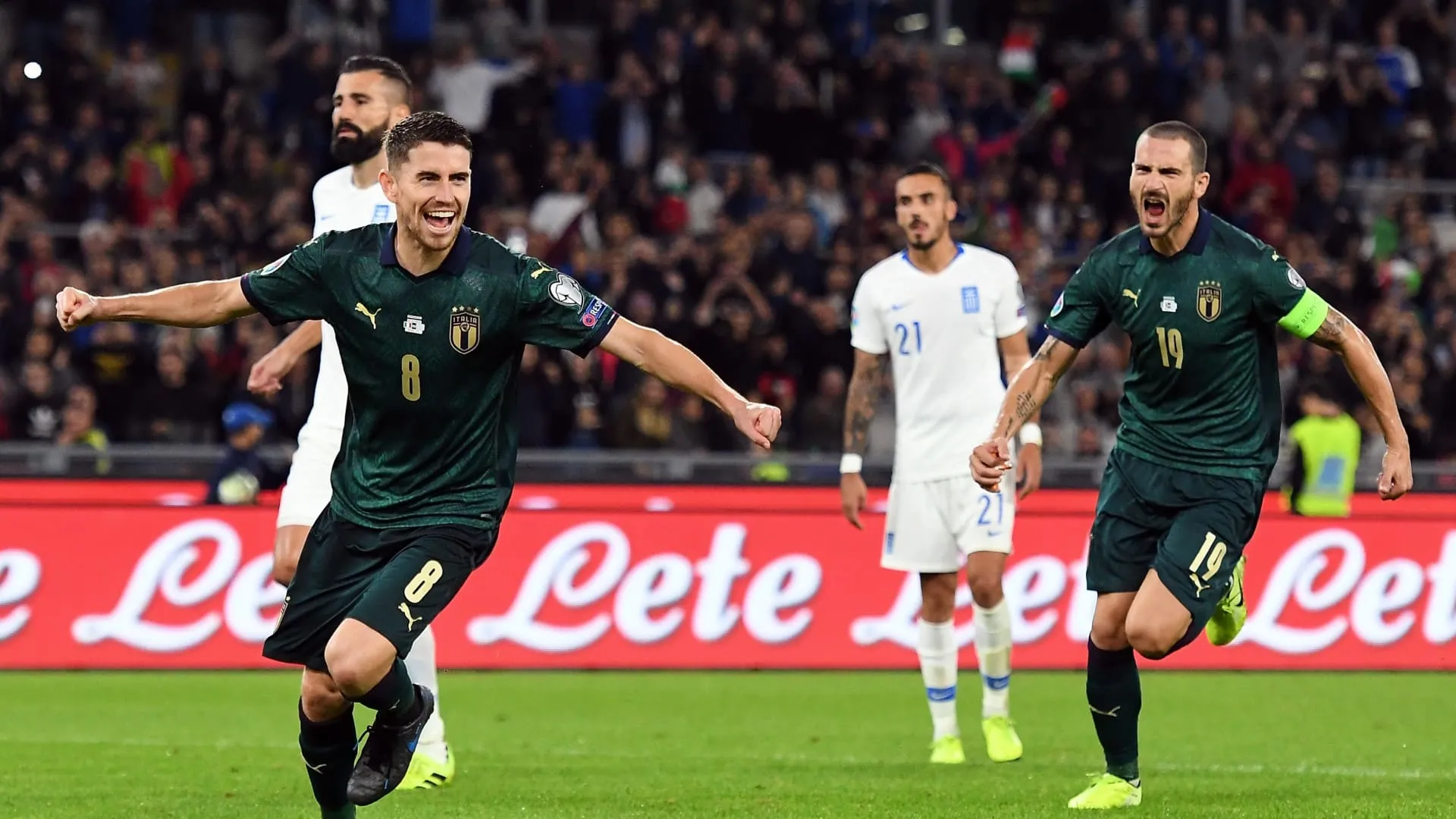 De verde, It&aacute;lia sofre, mas vence Gr&eacute;cia e garante vaga na Eurocopa 2020