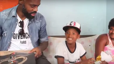 Grafite deu um Dia das Crian&ccedil;as especial para garotinho que sonha em ser jogador de futebol