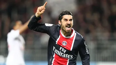 PSG abre vaga de estrangeiro a Lucas com venda de Bisevac
