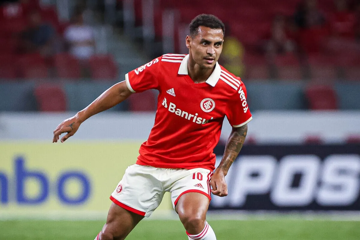Inter ter&aacute; Alan Patrick, mas soma d&uacute;vidas antes de enfrentar o Palmeiras
