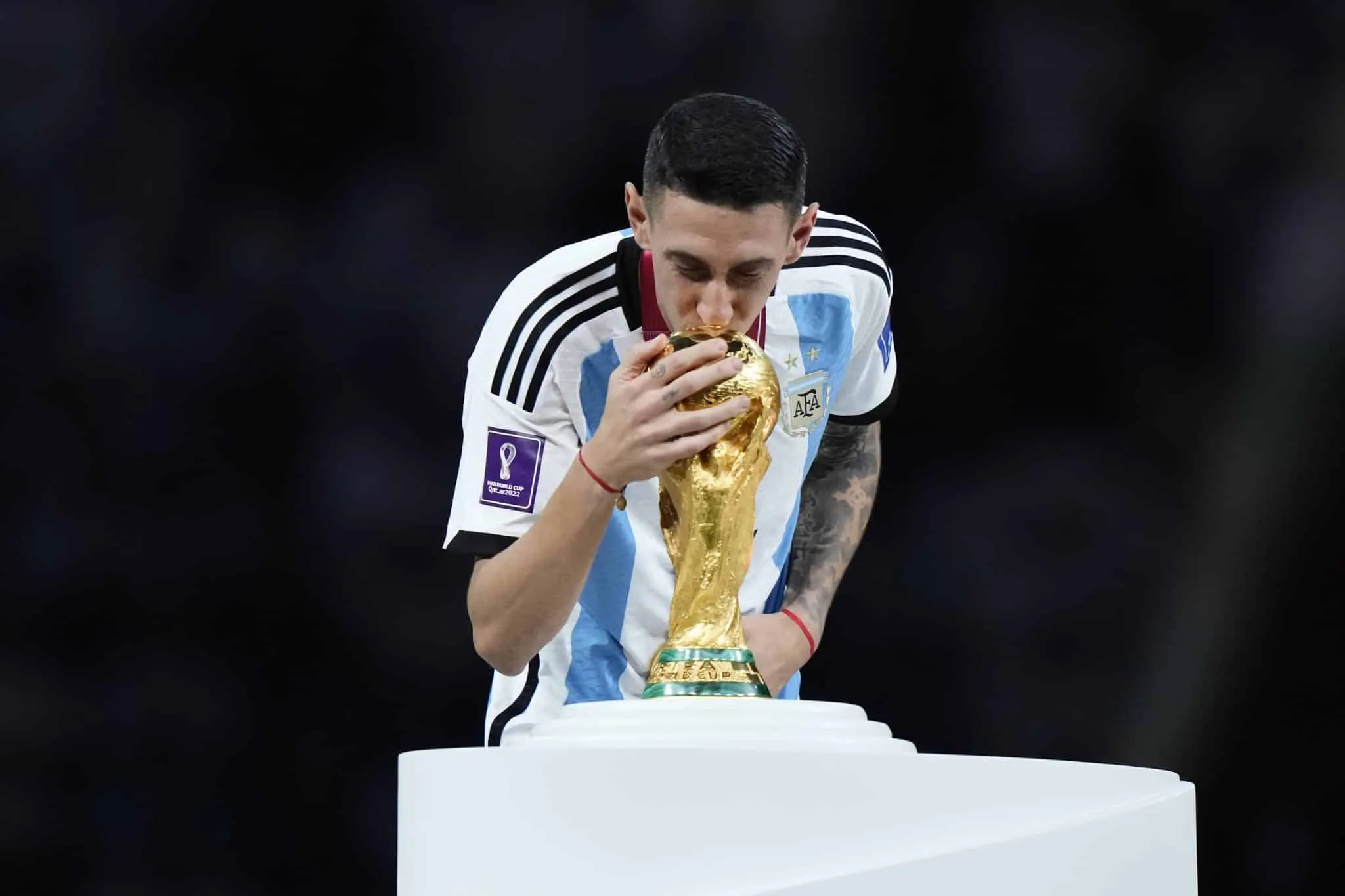Di Mar&iacute;a: &lsquo;Ser campe&atilde;o do mundo n&atilde;o me mudou, as pessoas &eacute; que mudaram comigo&rsquo;