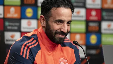 Bellingham s&eacute;rvio? Manchester United monitora meia de 18 anos com &lsquo;t&eacute;cnica excepcional&rsquo;