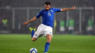 Ainda jogador, Allegri aconselhou o meio-campista Barzagli a virar zagueiro em 2000