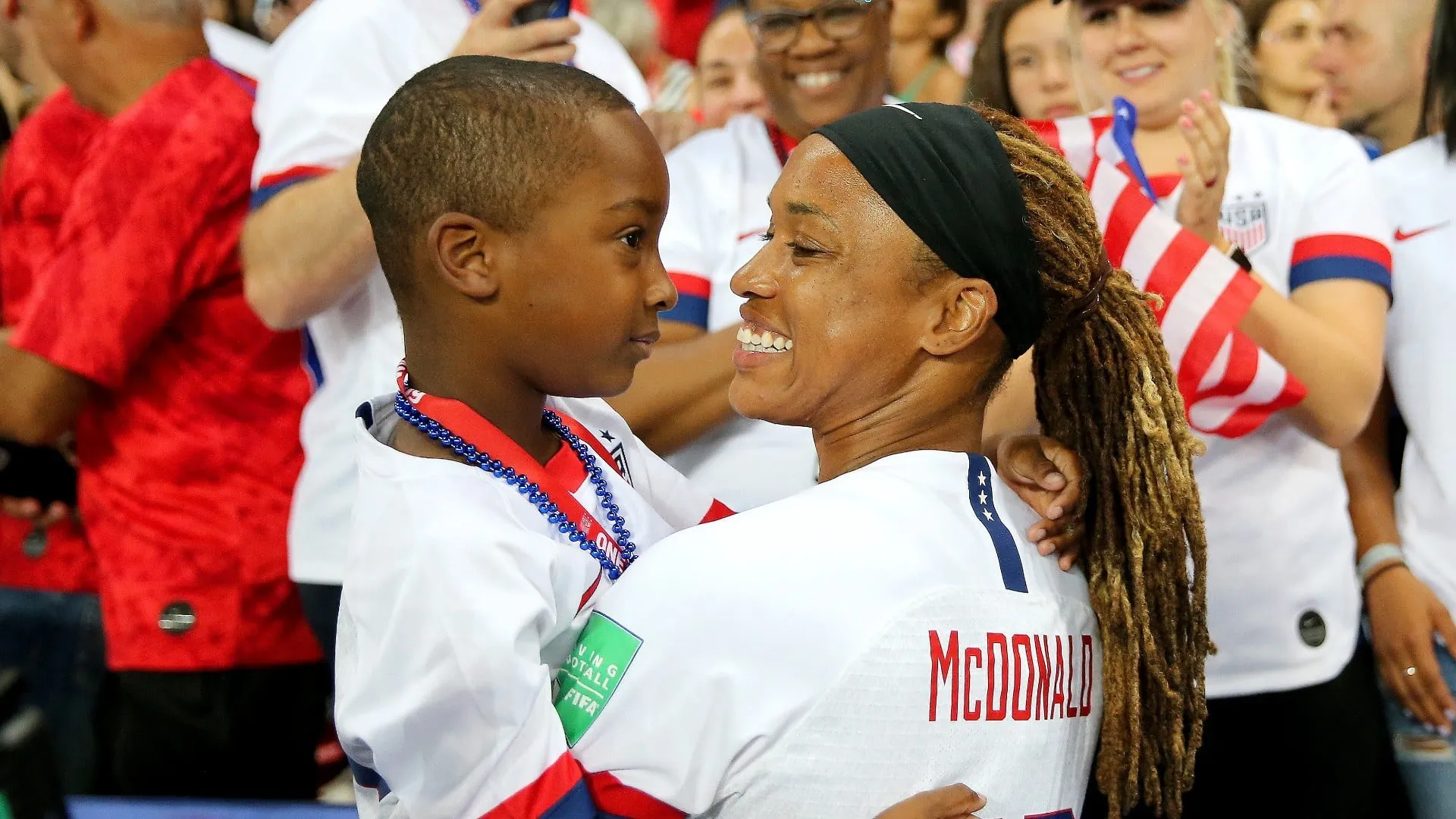 Cr&ocirc;nicas da Copa #16: Entre a bola e o ber&ccedil;o, houve apenas cinco mam&atilde;es na Copa da Fran&ccedil;a