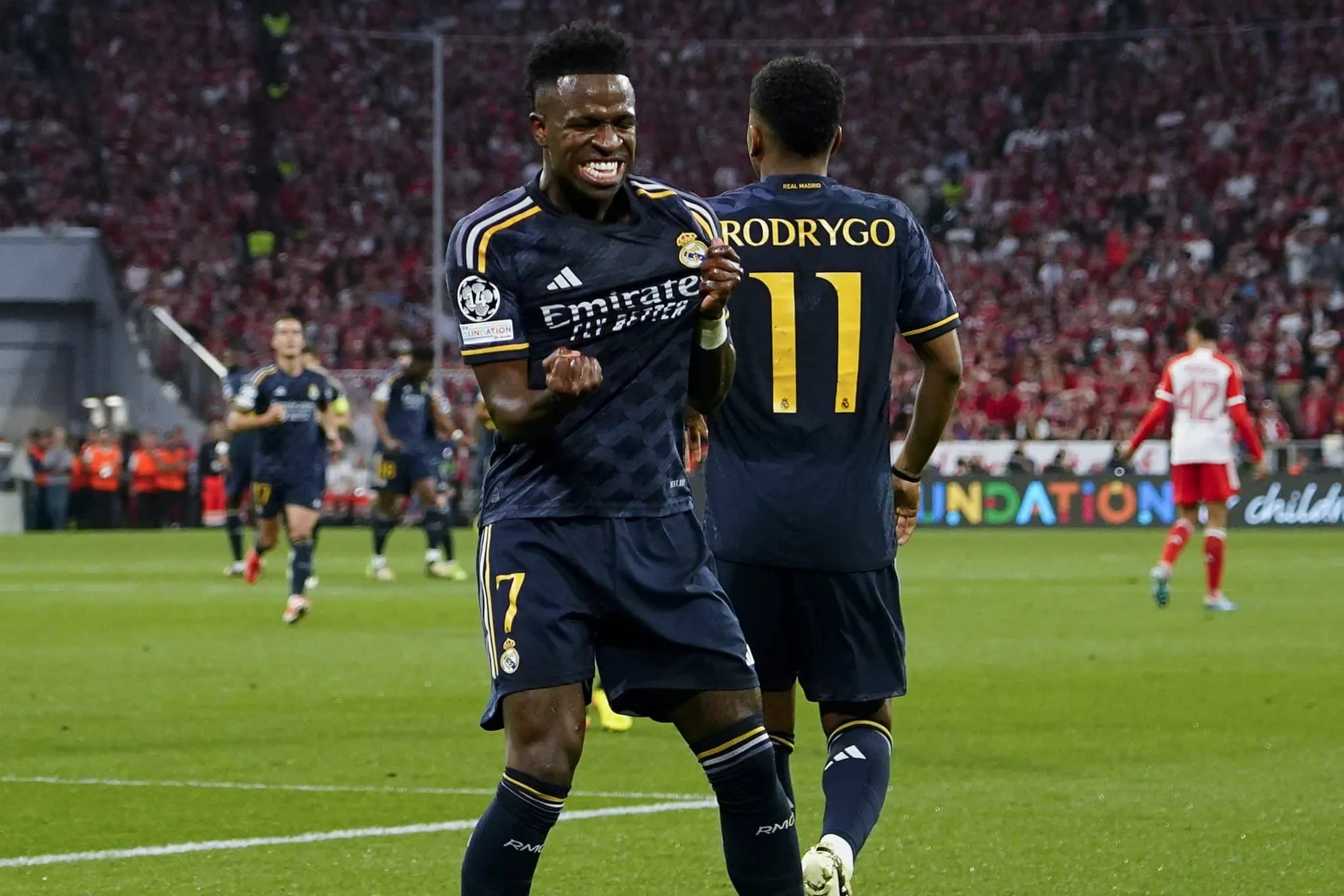 Com dois gols, Vini Jr. frustra virada rel&acirc;mpago do Bayern de Munique sobre o Real