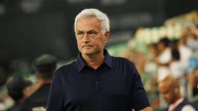 &lsquo;Se quer ser como Ancelotti, vai fracassar&rsquo;: Mourinho vira alvo mesmo ap&oacute;s vit&oacute;ria do Real Madrid