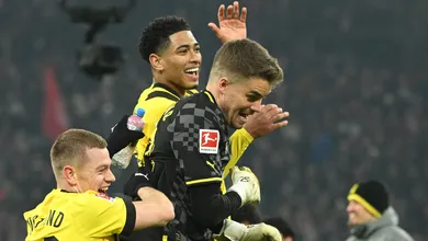O Dortmund teve efici&ecirc;ncia e precisou de resili&ecirc;ncia em mais uma vit&oacute;ria, esta fundamental, sobre o Leipzig