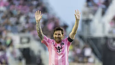 Messi volta aos velhos tempos para bater M&uuml;ller e fazer hist&oacute;ria na MLS