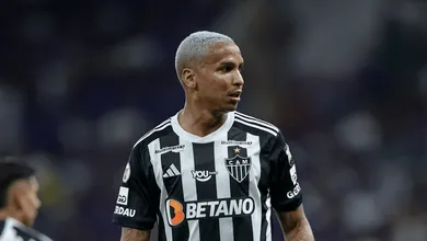 Fluidez no ataque e provoca&ccedil;&atilde;o ao Cruzeiro: como foi a estreia de Deyverson no Atl&eacute;tico-MG