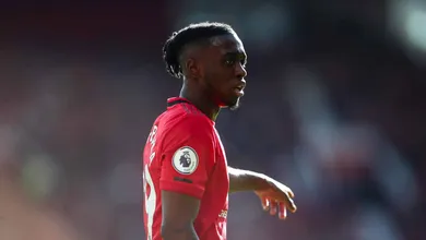 Manchester United parece estar tentando aprender com seus erros no mercado de transfer&ecirc;ncias