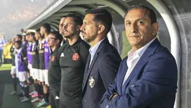 Ap&oacute;s liderar recupera&ccedil;&atilde;o hist&oacute;rica do Vasco, Ramon D&iacute;az renova contrato por mais dois anos