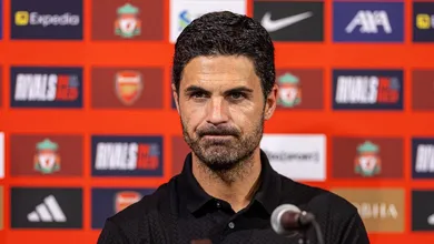 &lsquo;Inacredit&aacute;vel&rsquo;: Xod&oacute; de Arteta, jovem estrela do Arsenal &eacute; impedido de entrar no vesti&aacute;rio