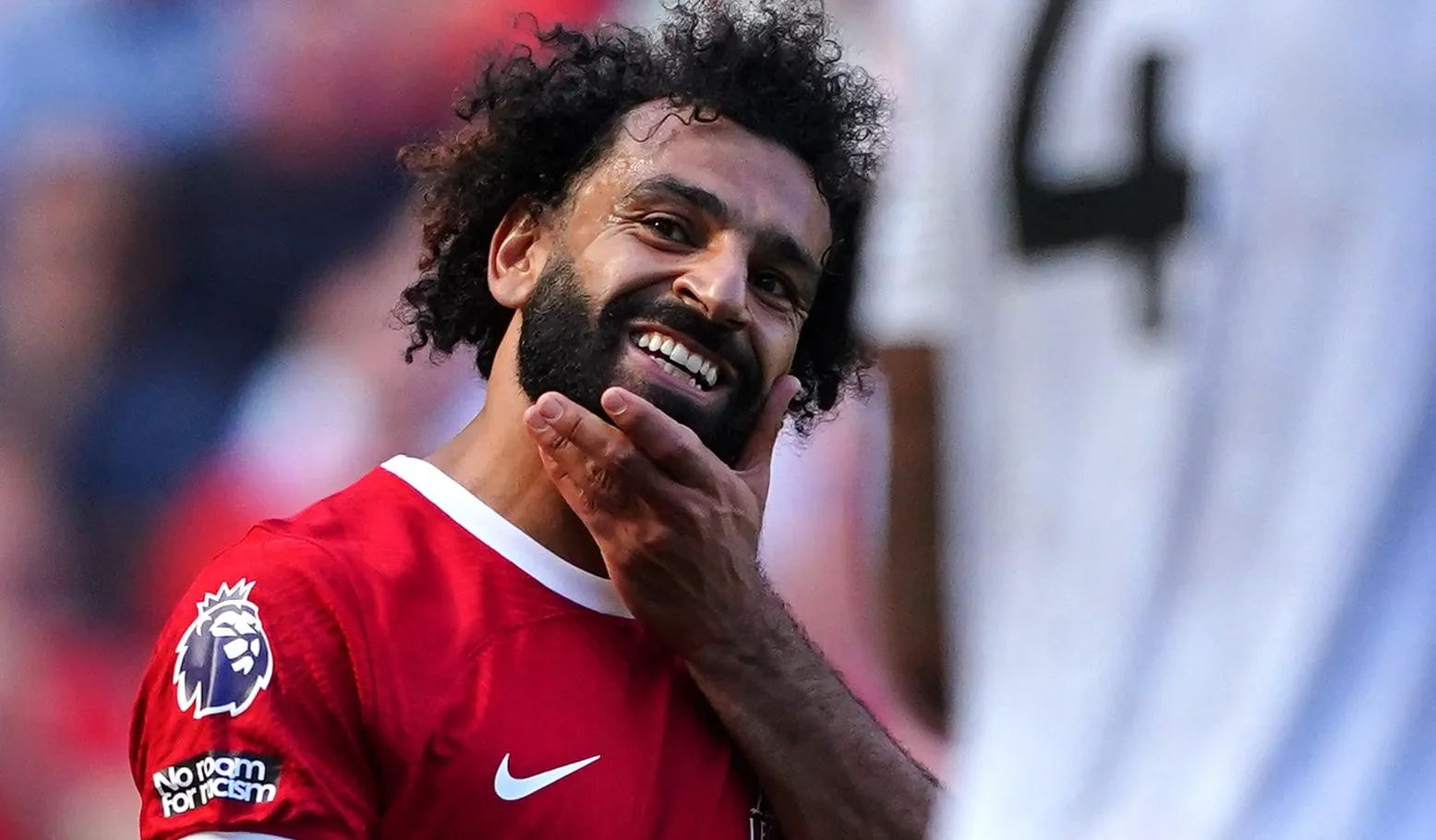 Liverpool pisou fundo no acelerador e acabou sobrando para o Aston Villa na Premier League