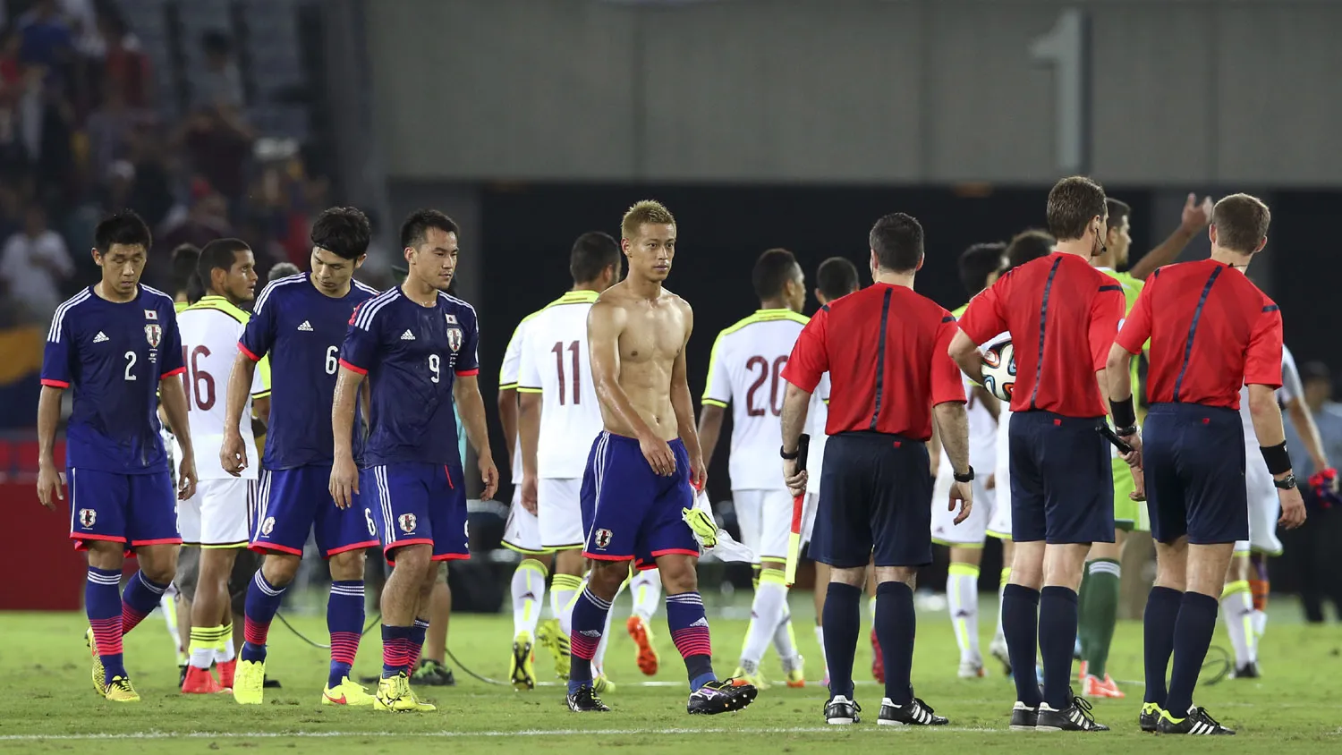 Depois de desastre na Copa do Mundo, sele&ccedil;&otilde;es asi&aacute;ticas come&ccedil;am a renova&ccedil;&atilde;o