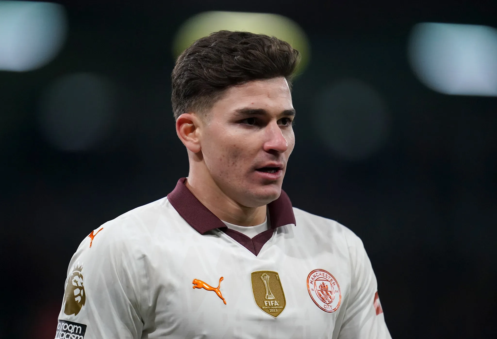 Manchester City tenta resolver impasse com Juli&aacute;n &Aacute;lvarez, que est&aacute; na mira do PSG