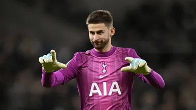 &lsquo;N&atilde;o s&atilde;o torcedores de verdade&rsquo;: T&eacute;cnico do Tottenham critica pr&oacute;pria torcida ap&oacute;s vaias