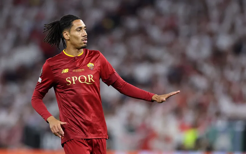 Chris Smalling pela Roma na final da Liga Europa