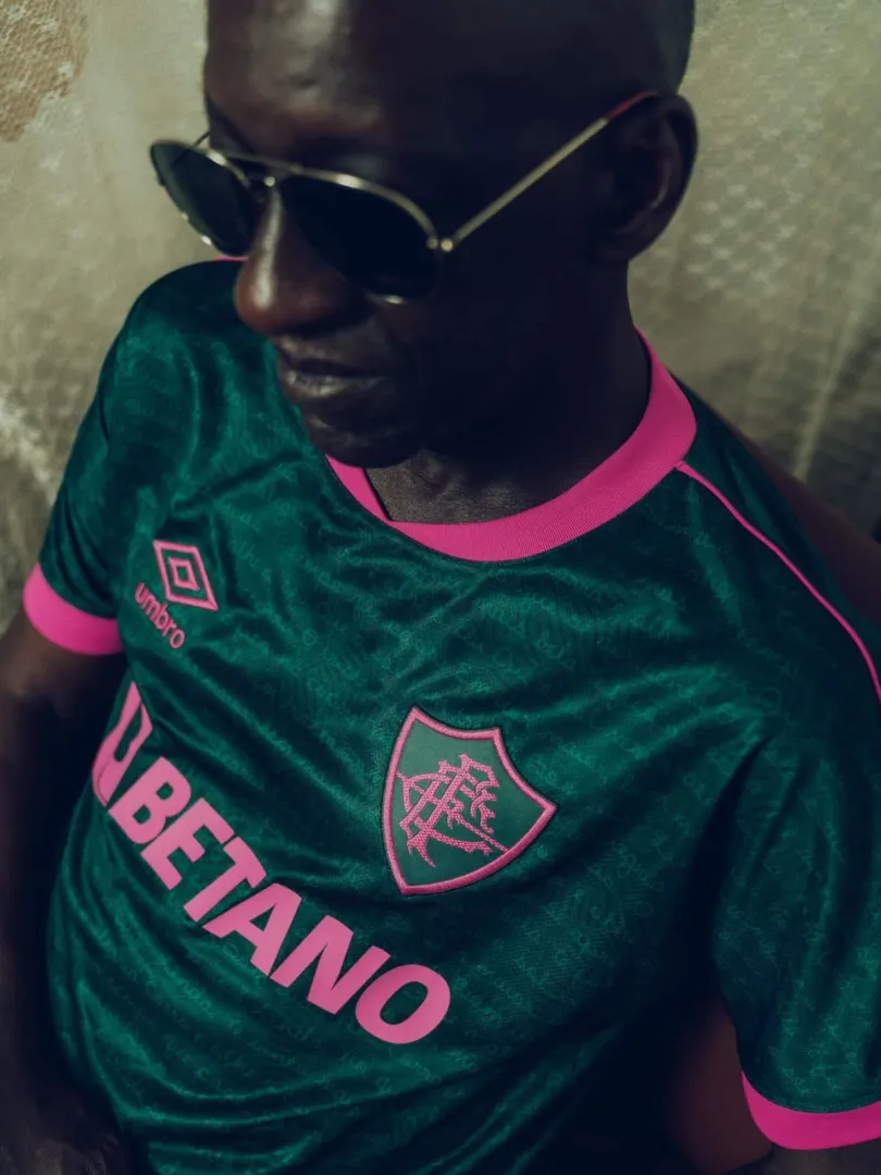 Fluminense lan&ccedil;ou terceiro uniforme verde e rosa para homenagear os 115 anos de Cartola - Foto: Divulga&ccedil;&atilde;o/Fluminense FC